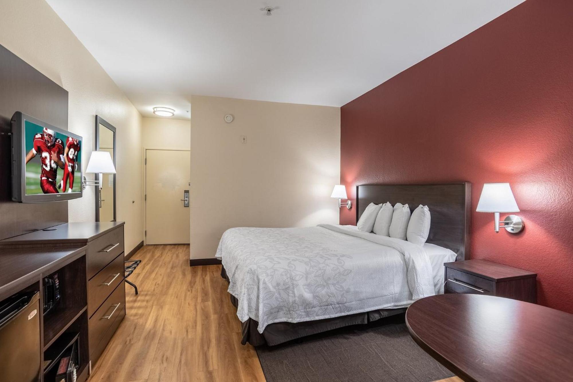 Red Roof Inn Plus+ Houston - Energy Corridor Ngoại thất bức ảnh